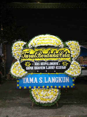 Papan Bunga Duka di Borme