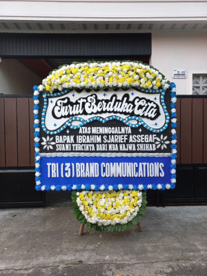 Papan Bunga Duka di Borme